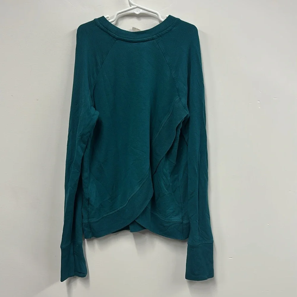 Athleta girl real long sleeve open back top L